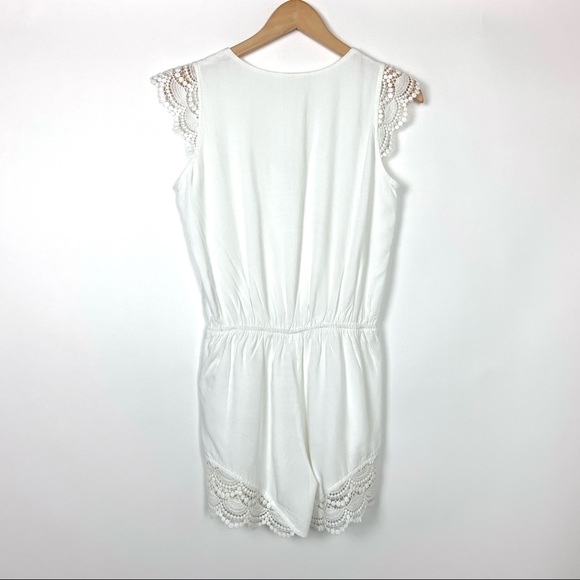 Lovestitch V Neck Romper Sz Small White Crochet - Picture 2 of 7